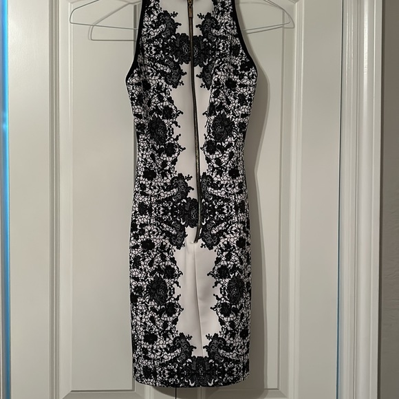 black and white dress - Picture 2 of 2